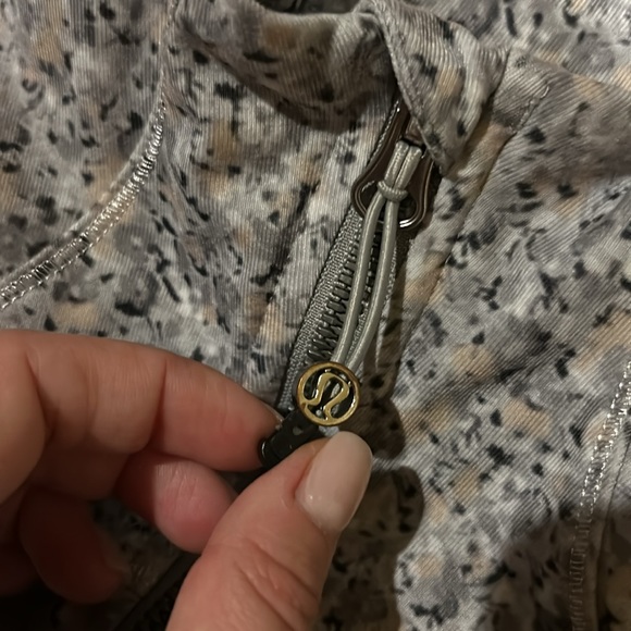 Lululemon full zip jacket - Picture 3 of 3